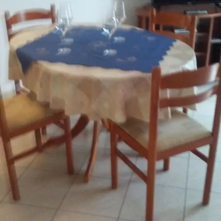 Mate 4 By Interhome Apartmán *