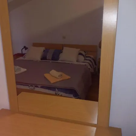 Mate 4 By Interhome Appartement